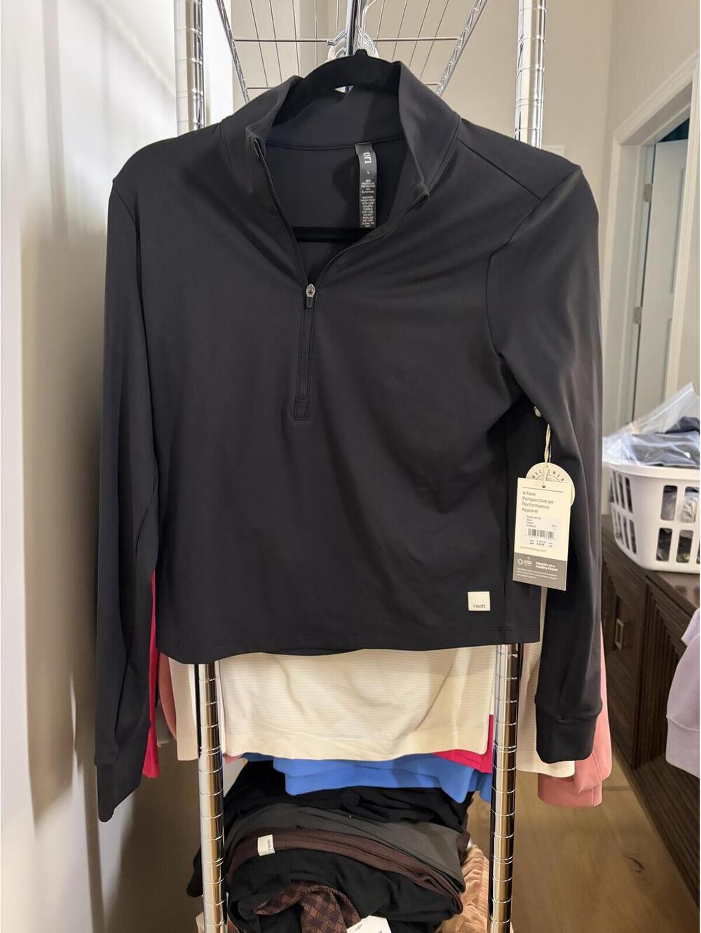 NWT Vuori Studio Half Zip size L